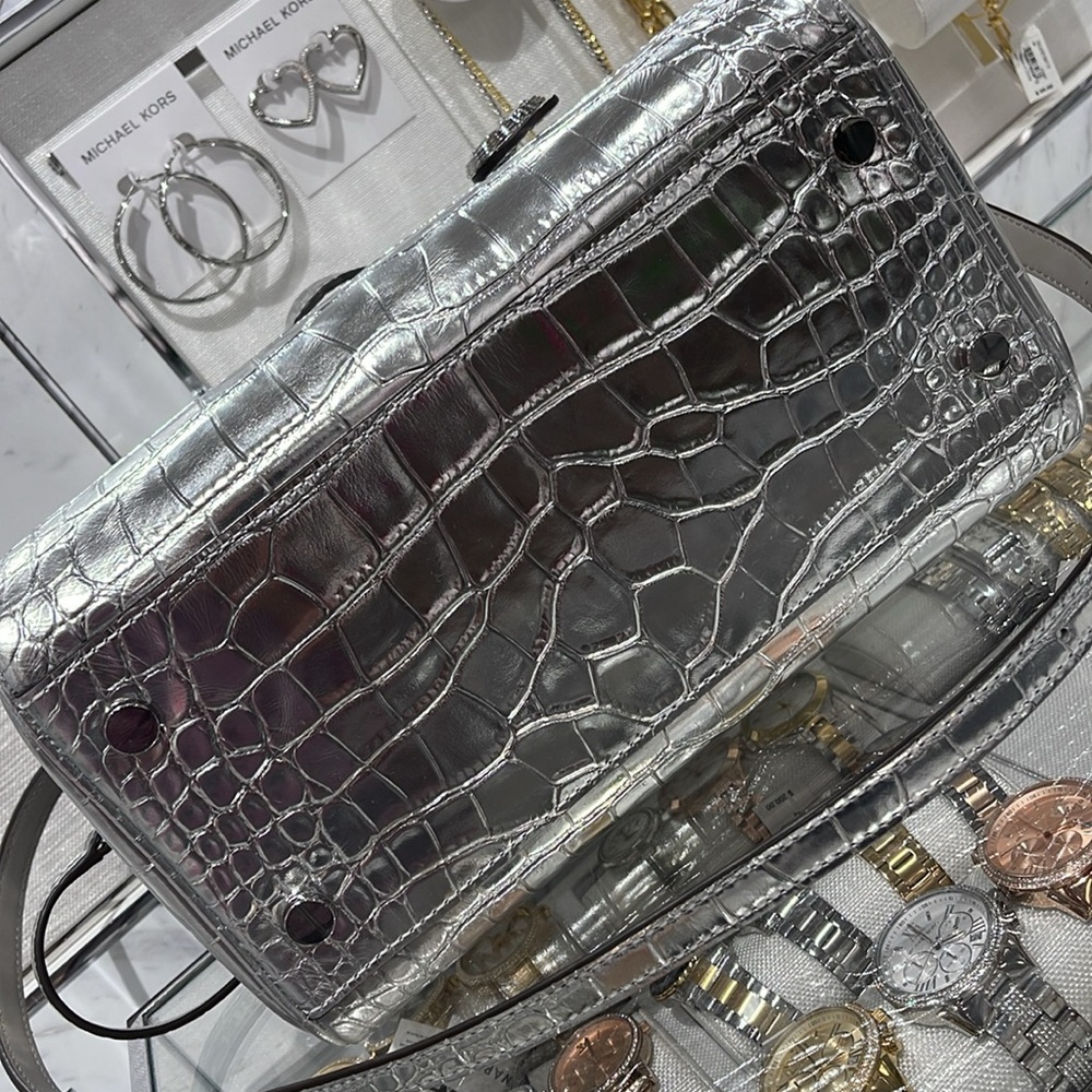 Michael Kors Grayson Medium Metallic Crocodile Embossed Leather Satchel
Silver - Picture 5 of 16